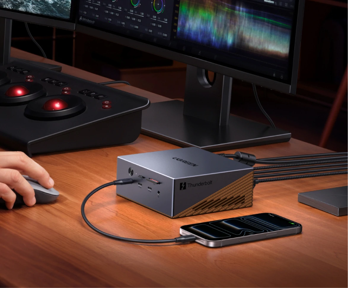 UGREEN Maxidok Station d’accueil Thunderbolt™ 5 17-en-1 – 8TB, double affichage 6K/8K pour Mac & Windows