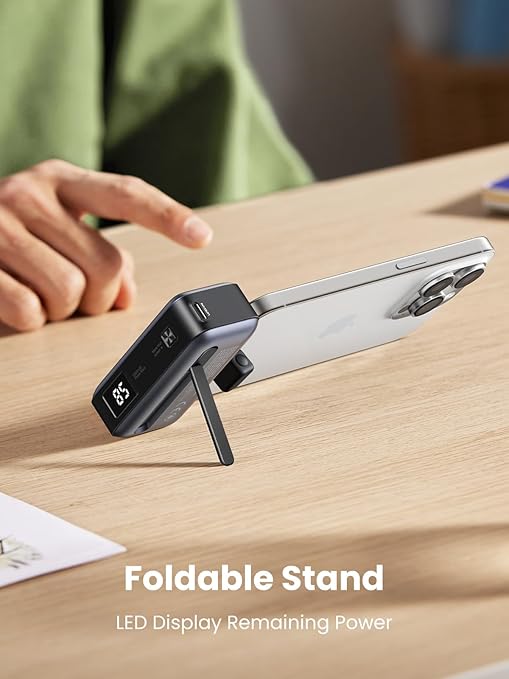 UGREEN Mini Power Bank 5000mAh 22,5W avec support pliable et connecteur USB-C intégré