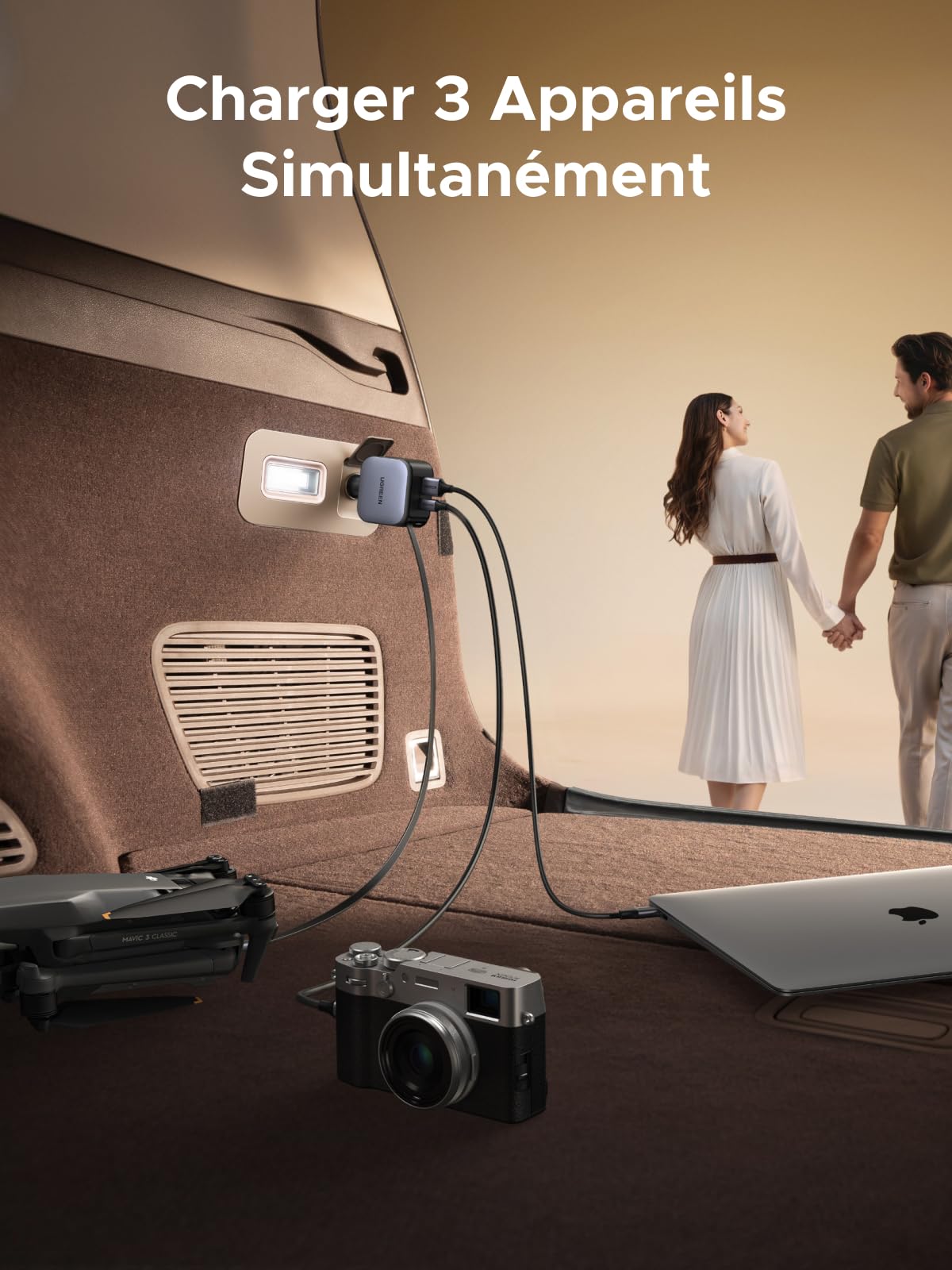 Chargez trois appareils à la fois dans votre voiture avec le chargeur de voiture UGREEN Nexode 90W avec câble USB-C rétractable – le chargeur de voyage idéal qui allie vitesse, compacité et efficacité pour vos déplacements.