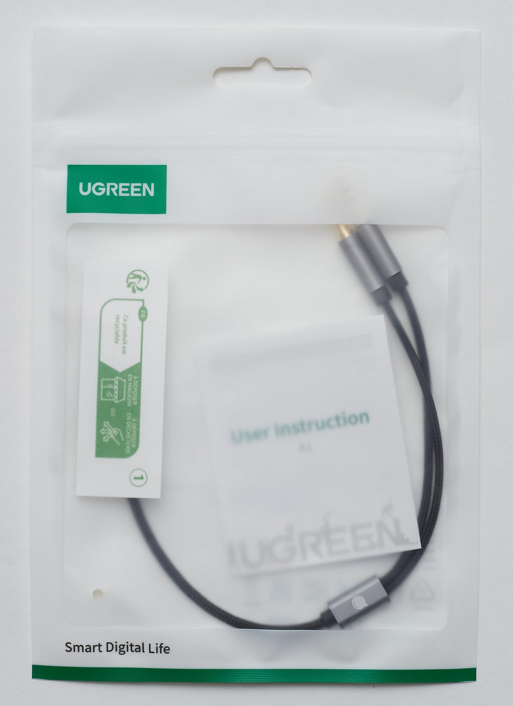 UGREEN Adaptateur Jack Audio Stéréo 3.5mm Adaptateur Micro Casque Femelle vers 2 Mâle Câble Splitter Y Jack Audio Compatible avec Ordinateur PC Haut Parleur Enceinte 20cm